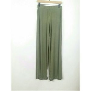 Pretty Little Thing olive green wide leg pants NWT